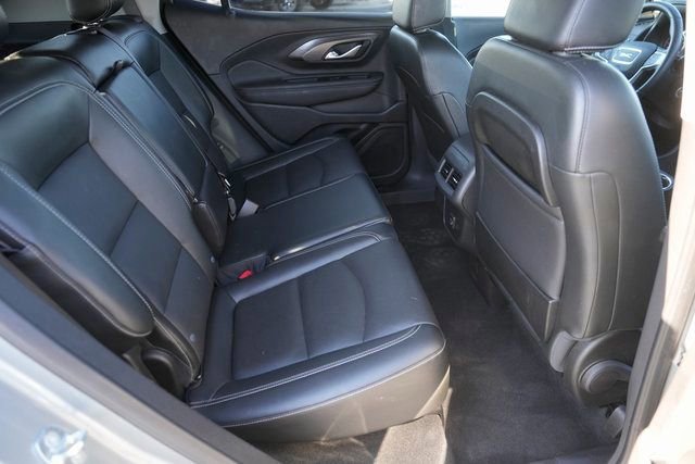 Used 2023 GMC Terrain SLT w/ Tech Package image 16