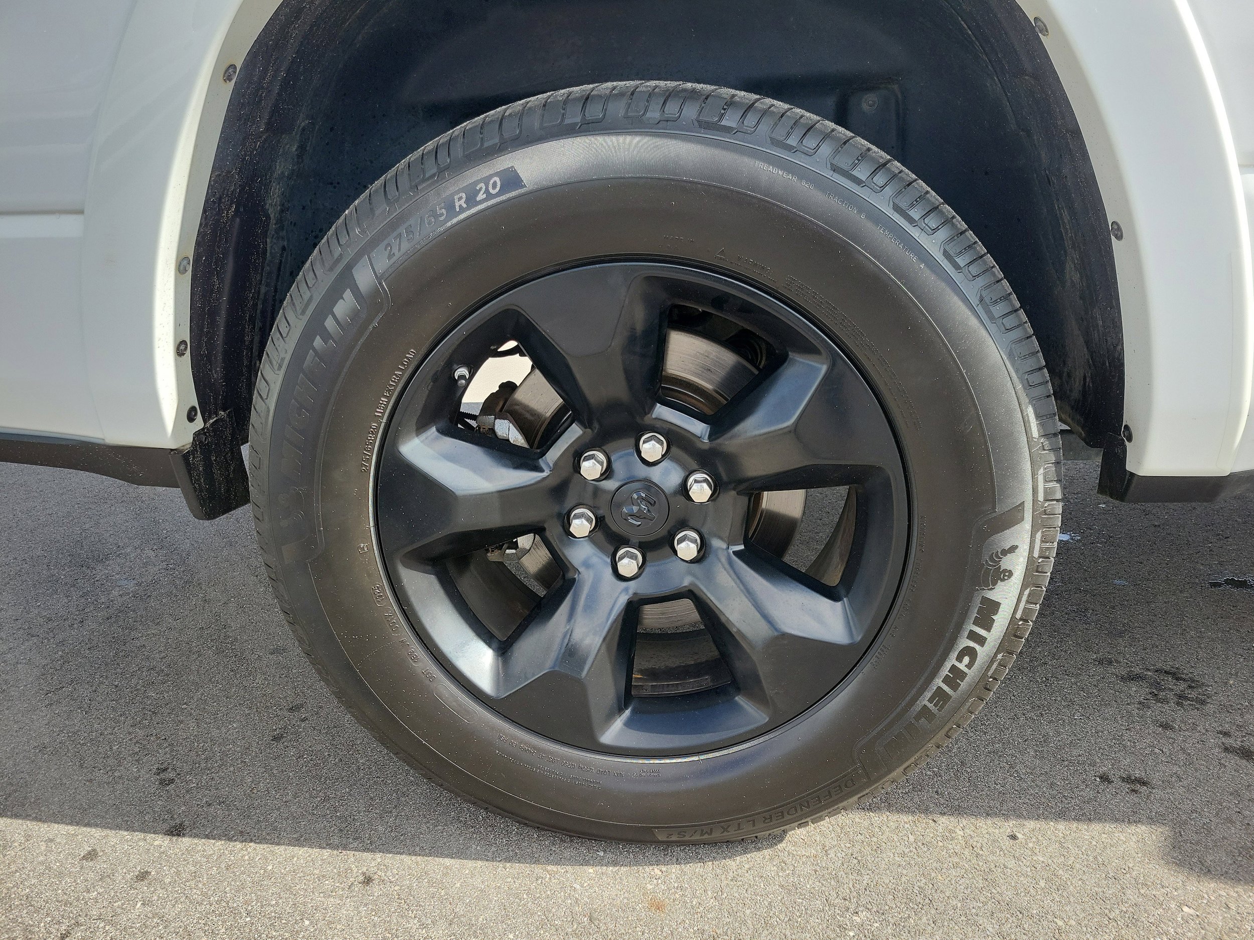 Used 2021 RAM 1500 Laramie w/ Sport Appearance Package AWD/4WD image 5