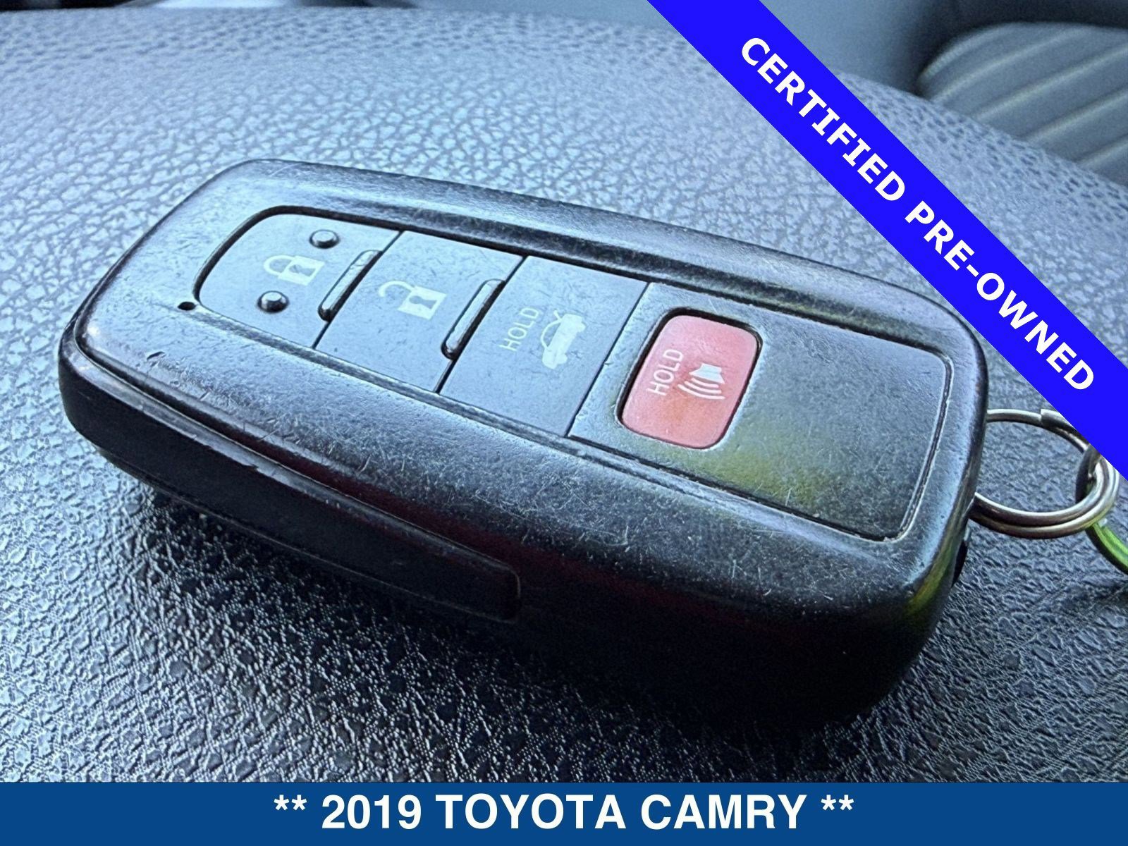 Used 2019 Toyota Camry SE image 31