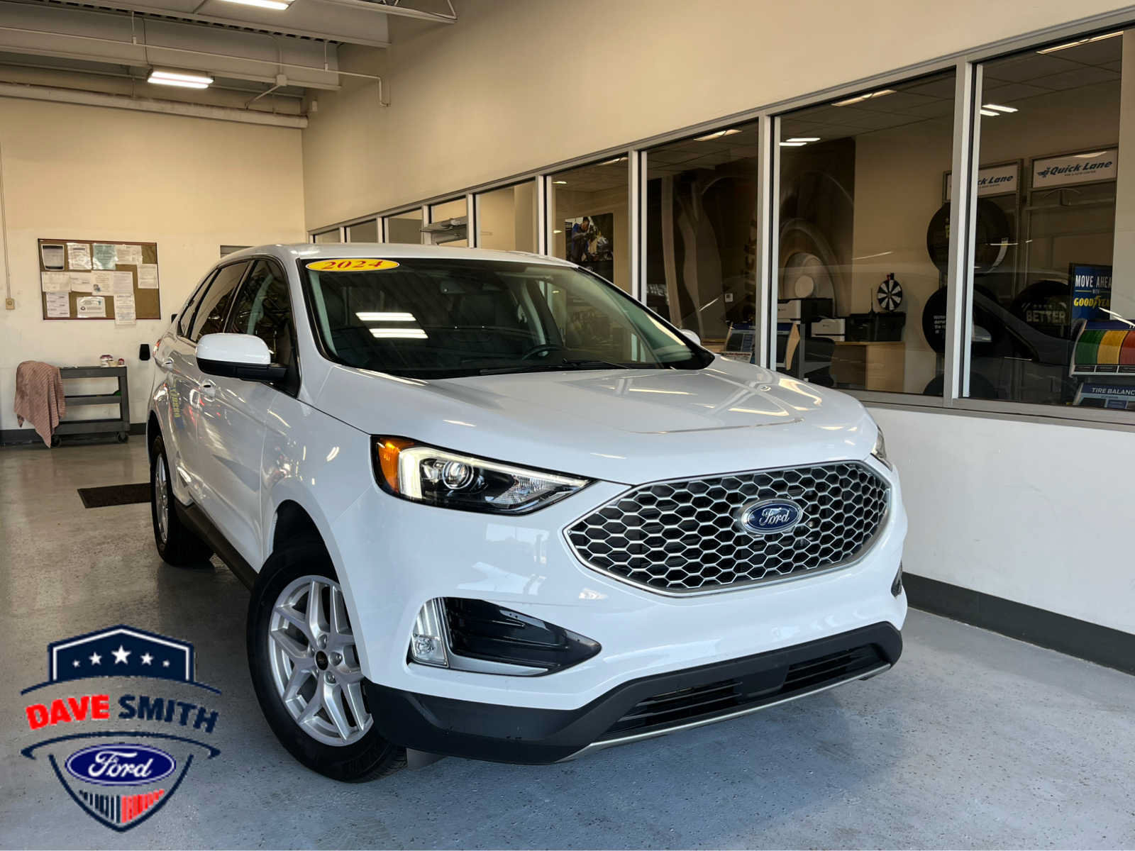 Certified 2024 Ford Edge SEL w/ Convenience Package AWD/4WD image 1