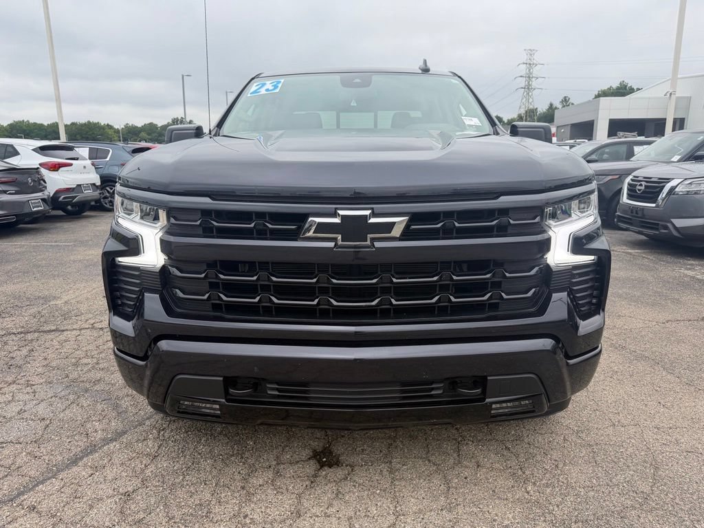 Used 2023 Chevrolet Silverado 1500 RST AWD/4WD image 3