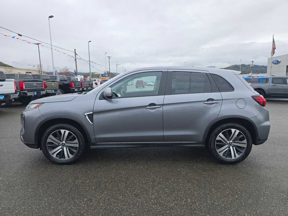 Used 2024 Mitsubishi Outlander Sport SE image 2