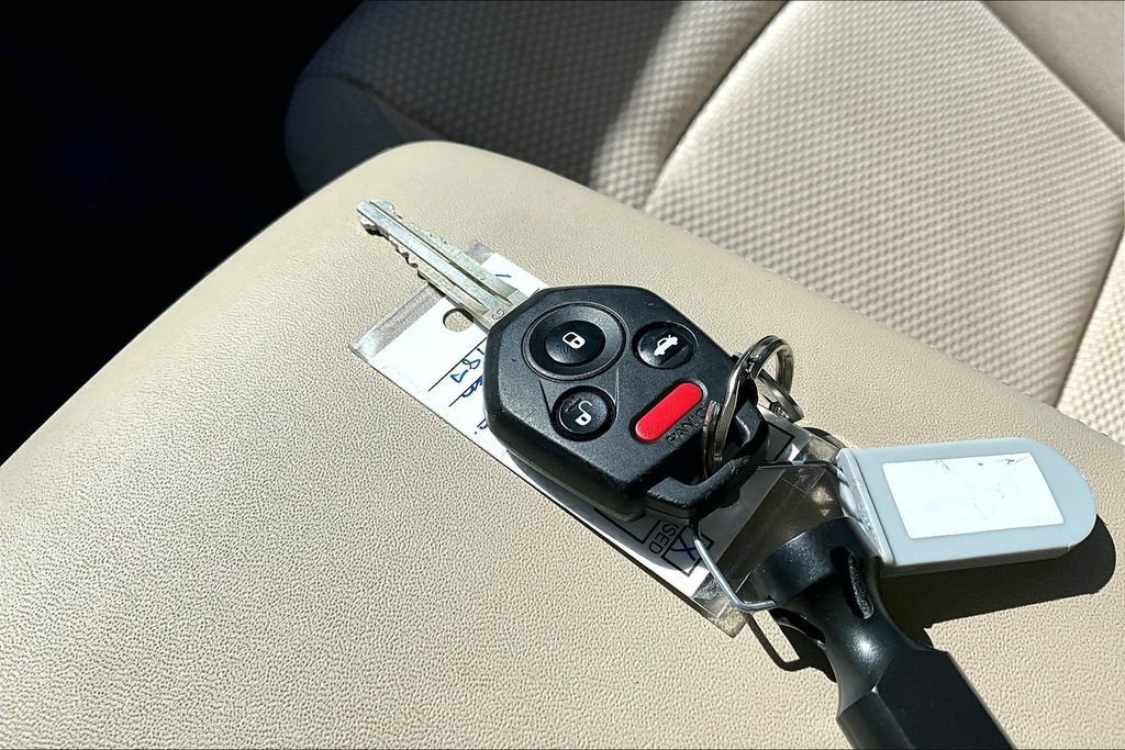 Used 2019 Subaru Outback 2.5i Premium image 13