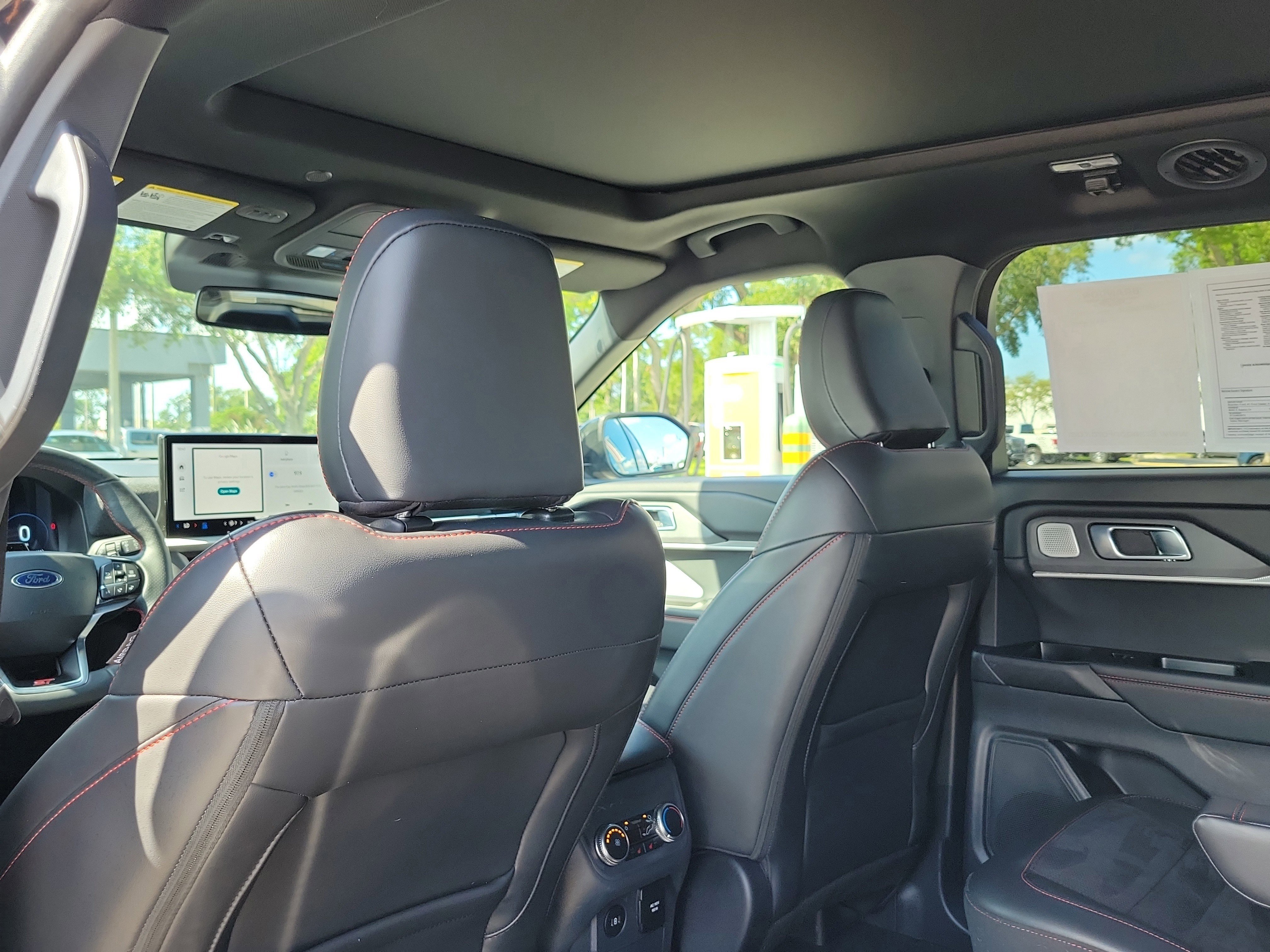 Certified 2025 Ford Explorer ST w/ Sun And Sound Package image 15