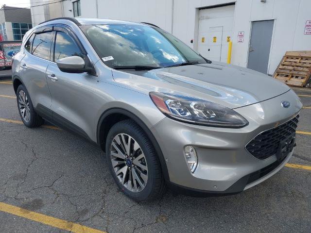 Certified 2021 Ford Escape Titanium AWD/4WD image 2