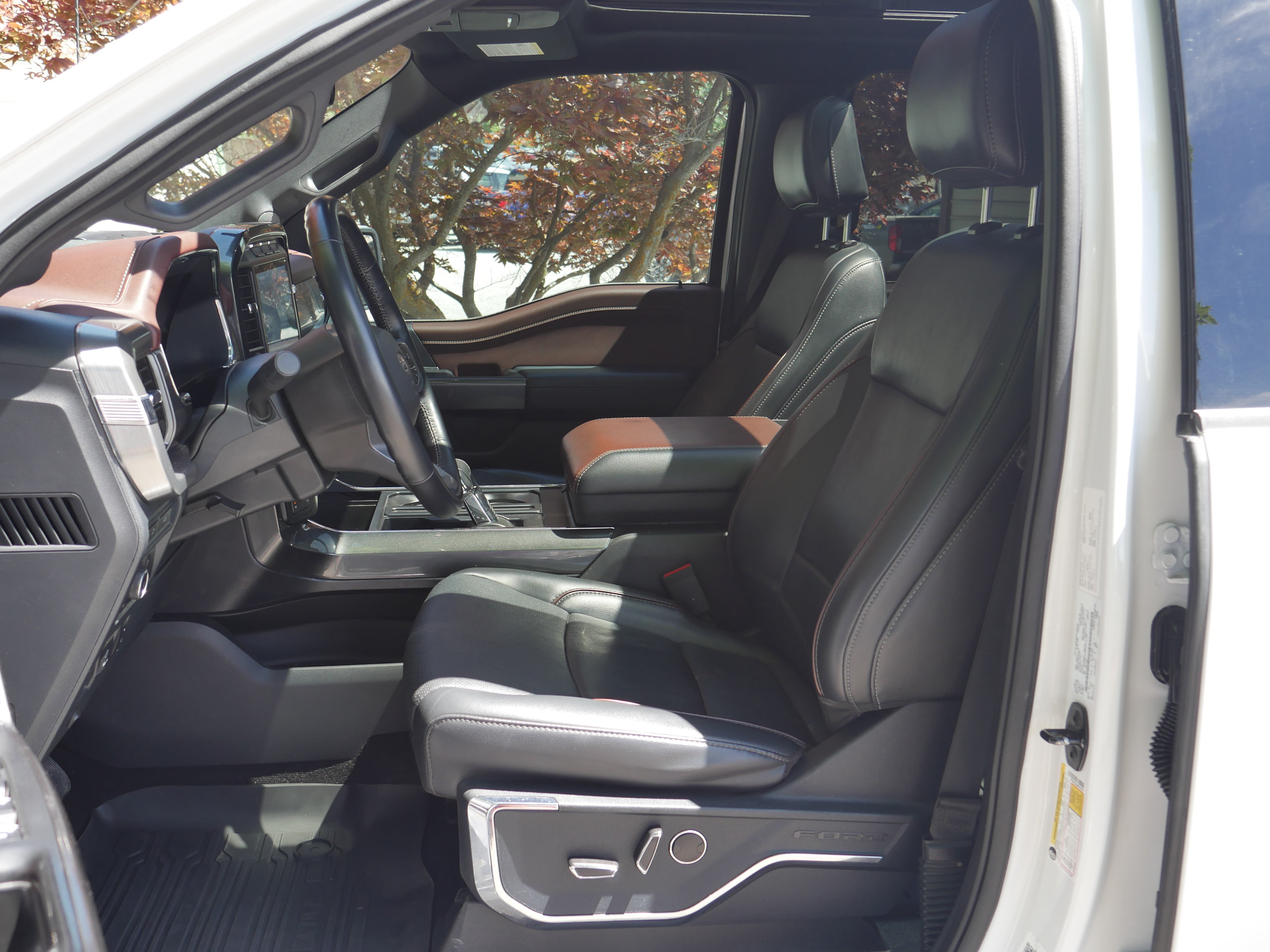 Certified 2021 Ford F150 Lariat AWD/4WD image 3