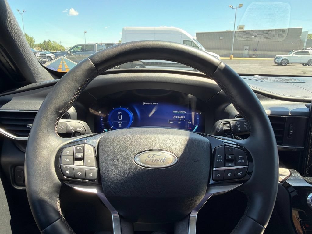 Certified 2021 Ford Explorer Platinum AWD/4WD image 17