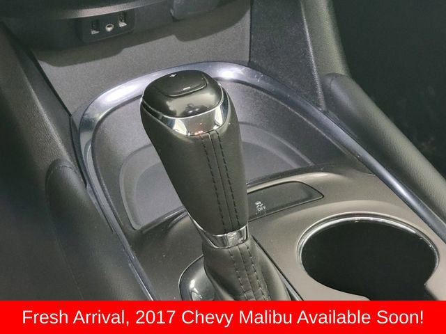 Used 2017 Chevrolet Malibu LT image 25