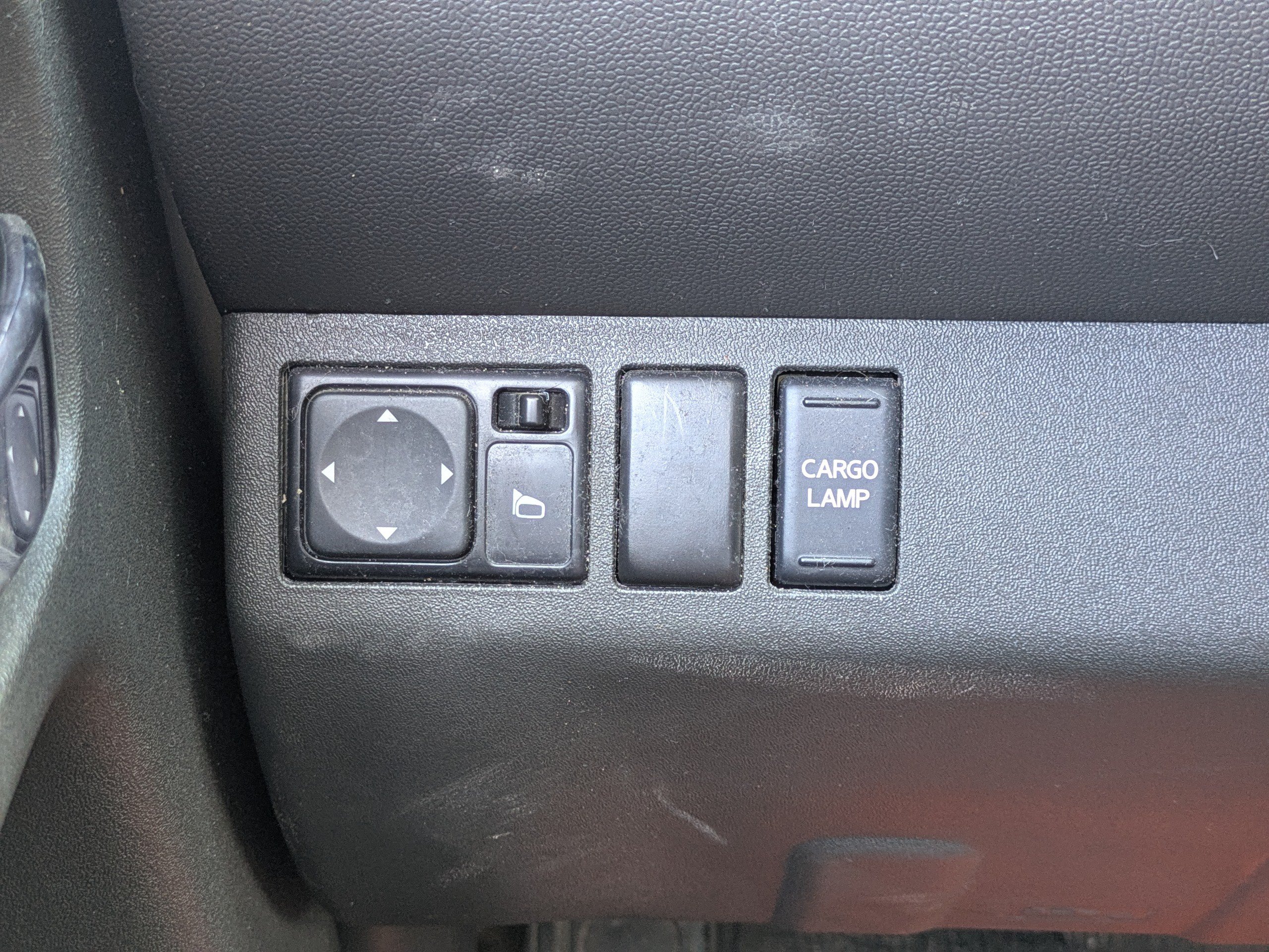 Used 2020 Nissan Frontier SV RWD image 18