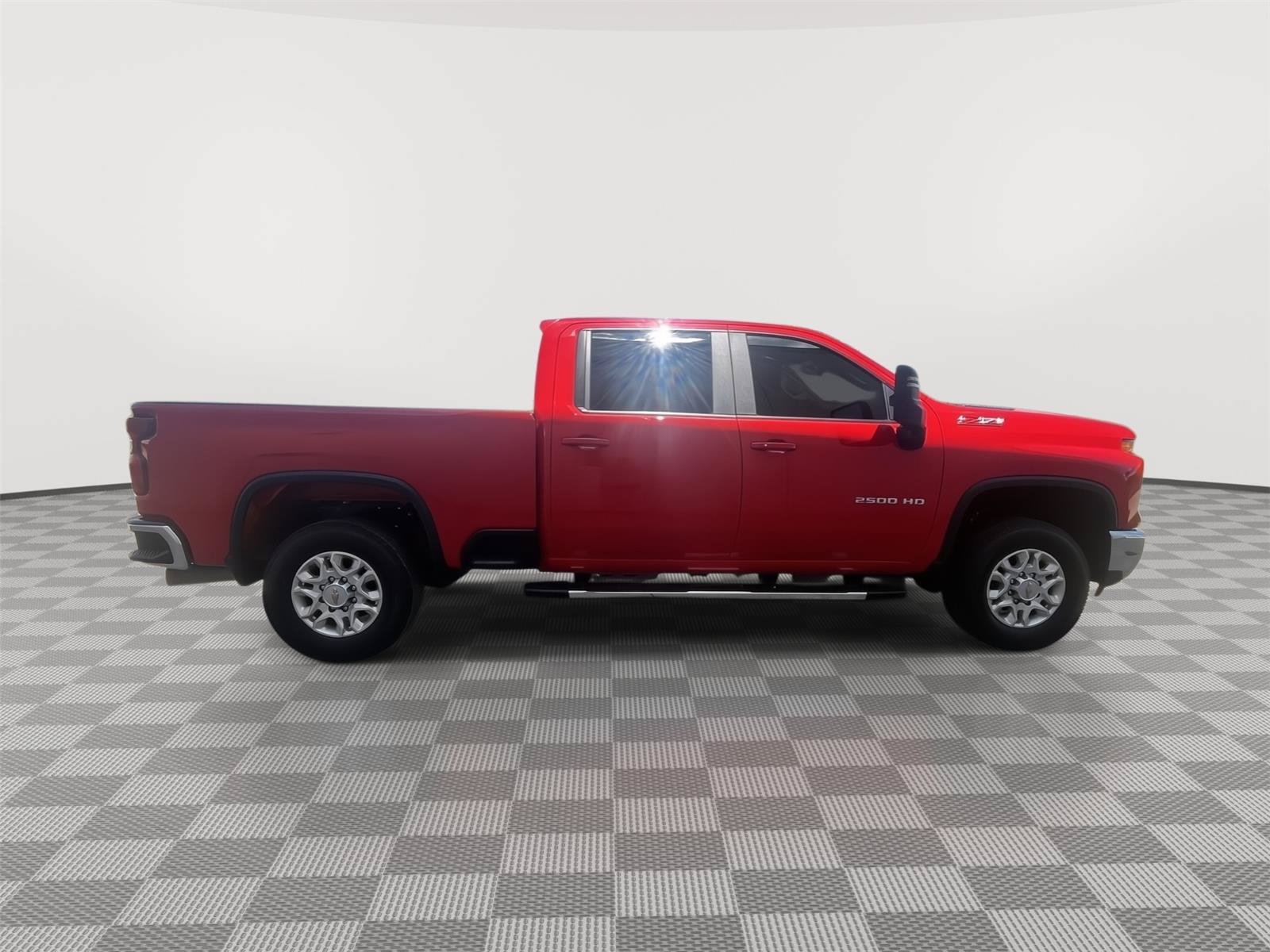 Used 2024 Chevrolet Silverado 2500 LT w/ All Star Edition AWD/4WD image 4