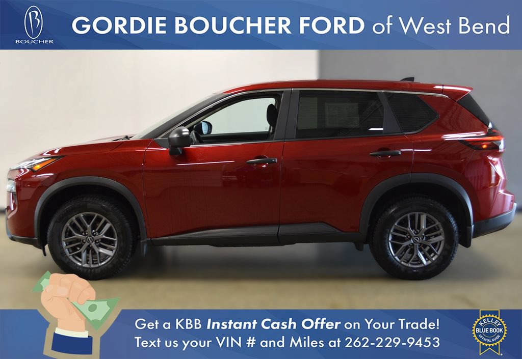 Used 2024 Nissan Rogue S AWD/4WD image 2