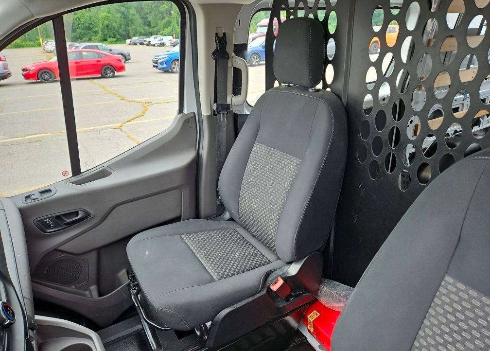 Certified 2025 Ford Transit 250 Low Roof w/ Exterior Upgrade Package RWD image 8