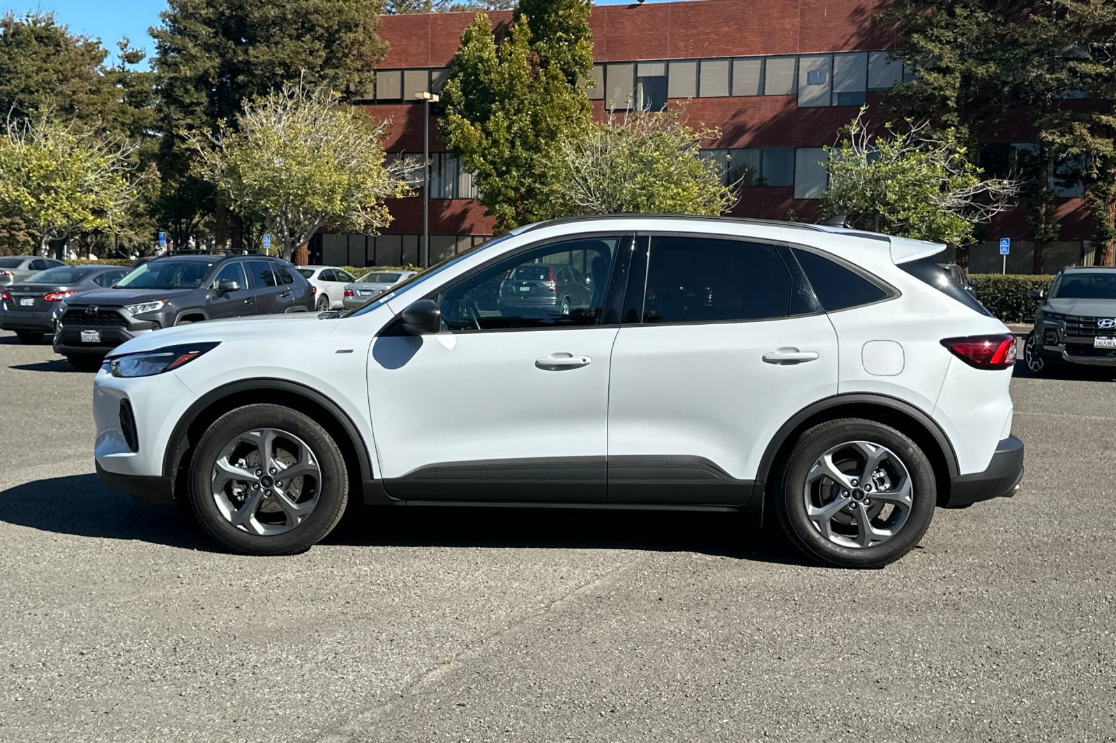Certified 2025 Ford Escape ST-Line w/ Tech Pack #1 FWD image 7