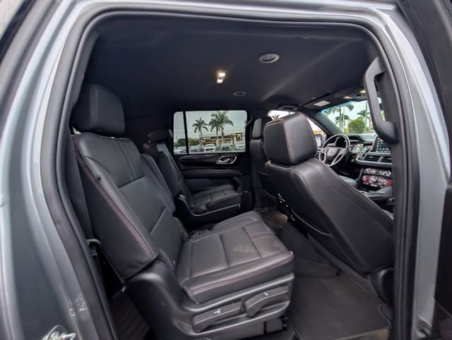 Used 2022 Chevrolet Suburban RST w/ Luxury Package image 15
