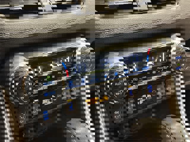 Used 2022 Toyota RAV4 XLE w/ Convenience Package image 18