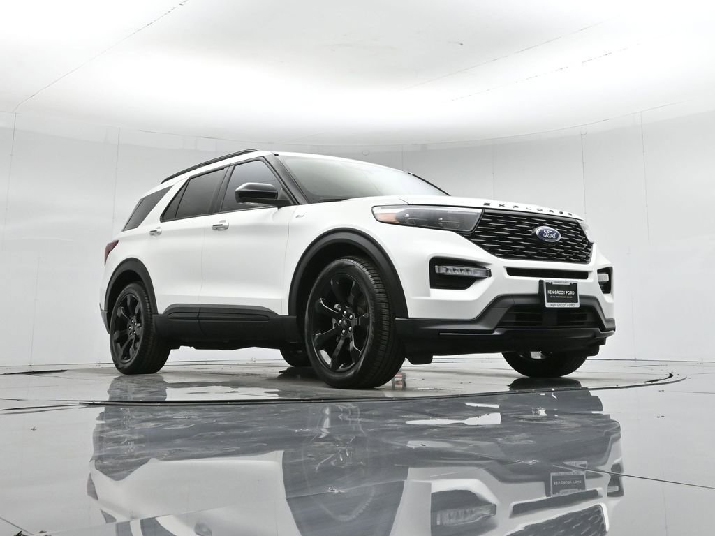 Certified 2023 Ford Explorer ST-Line w/ Class IV Trailer Tow Package image 42
