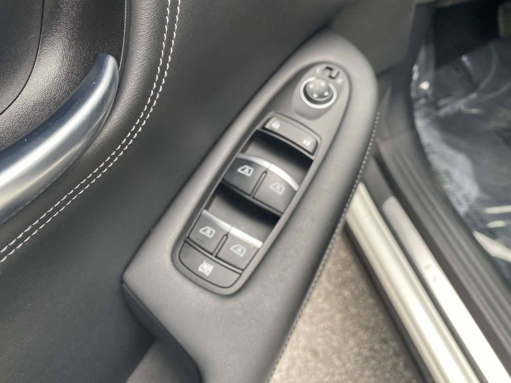 Used 2022 INFINITI QX55 Luxe w/ Cargo Package AWD/4WD image 18