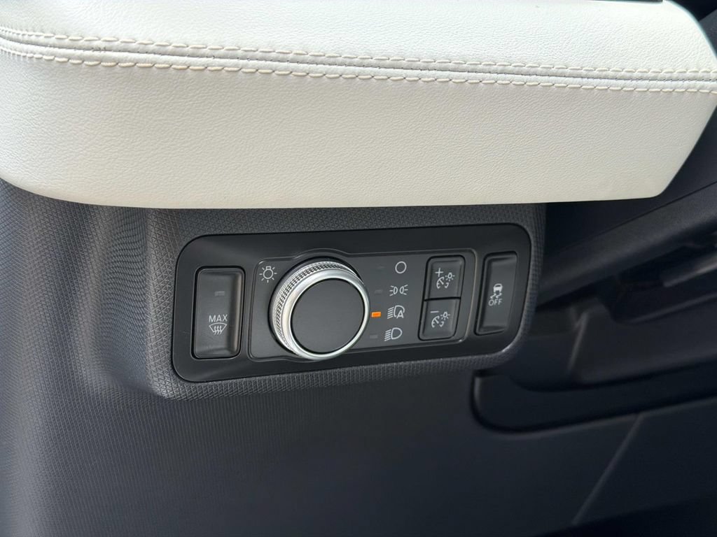 Certified 2021 Ford Mustang Mach-E Premium RWD image 22
