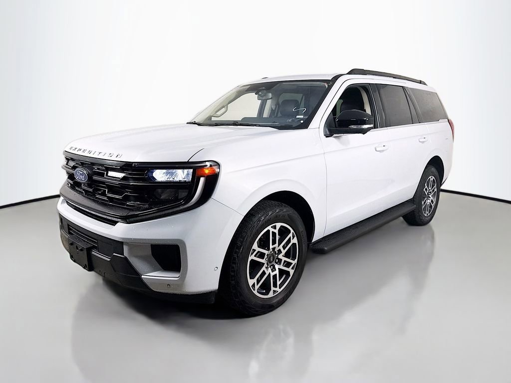 Certified 2025 Ford Expedition Active AWD/4WD image 9