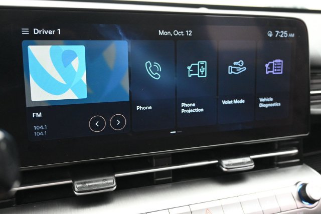 Used 2025 Hyundai Kona SE AWD/4WD image 19
