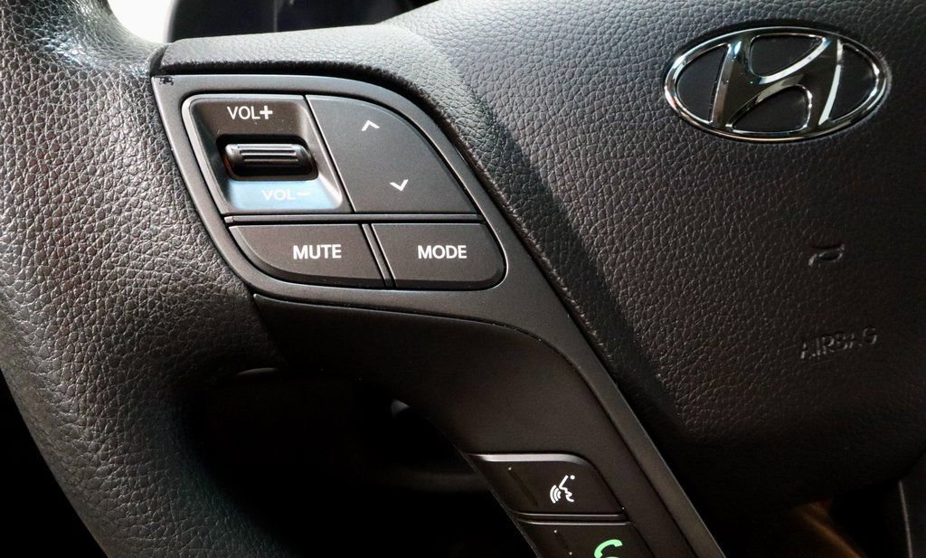 Used 2017 Hyundai Santa Fe Sport image 27