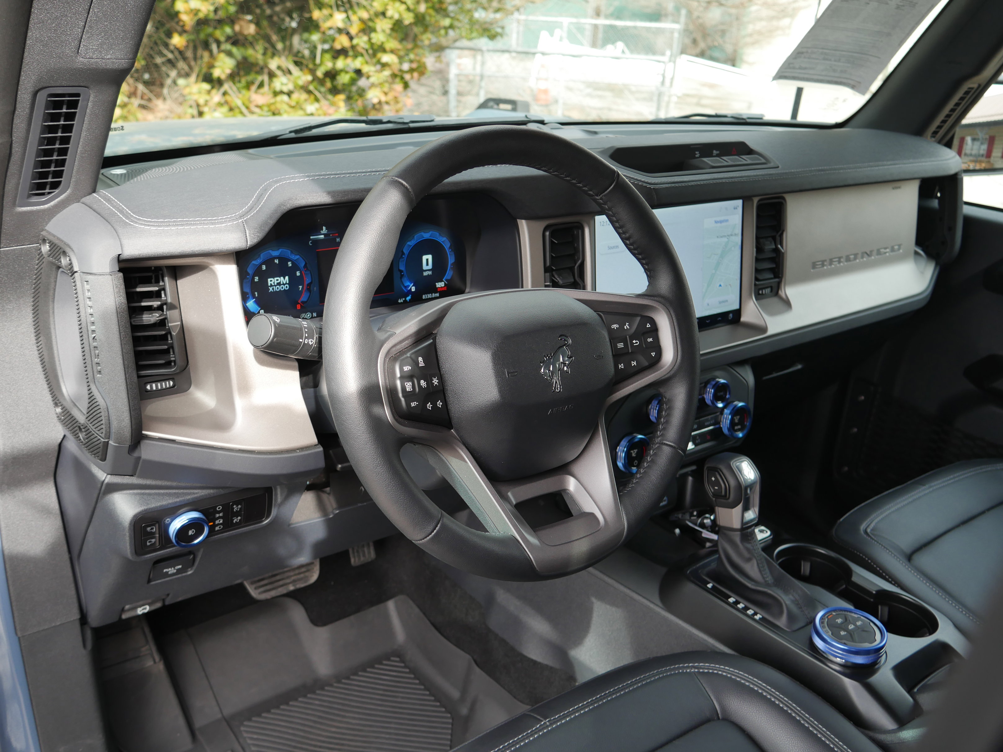 Certified 2025 Ford Bronco Outer Banks AWD/4WD image 4
