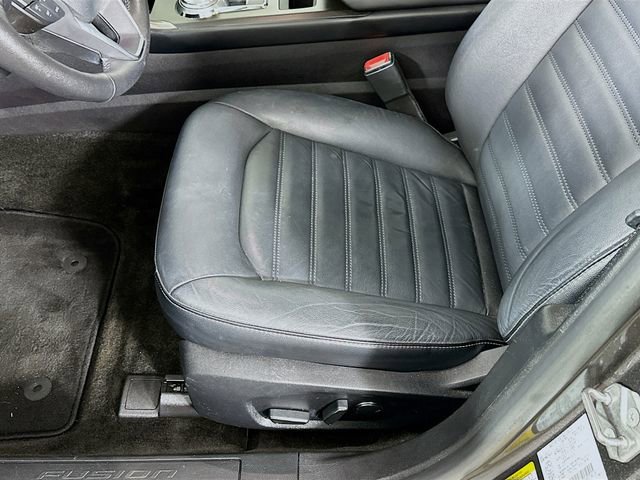 Certified 2017 Ford Fusion SE w/ Equipment Group 202A image 26