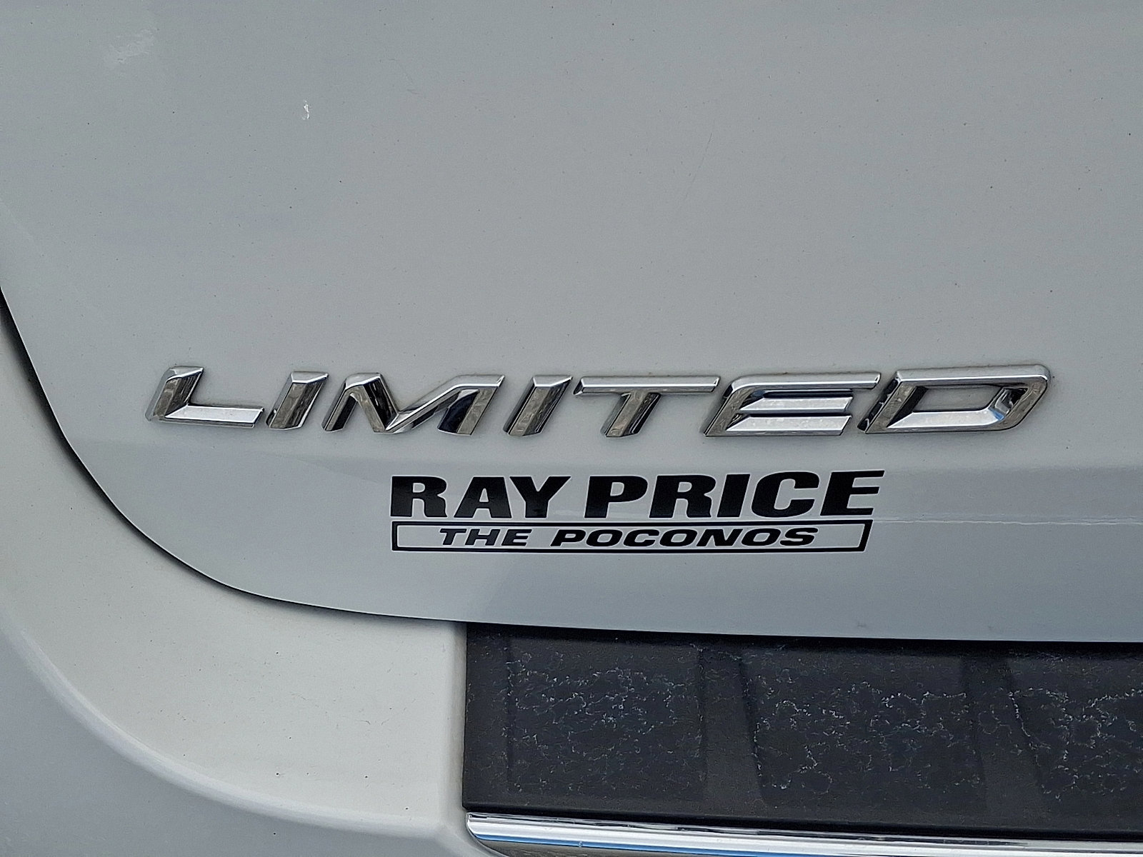 Certified 2022 Ford Explorer Limited w/ Limited Technology Package image 34