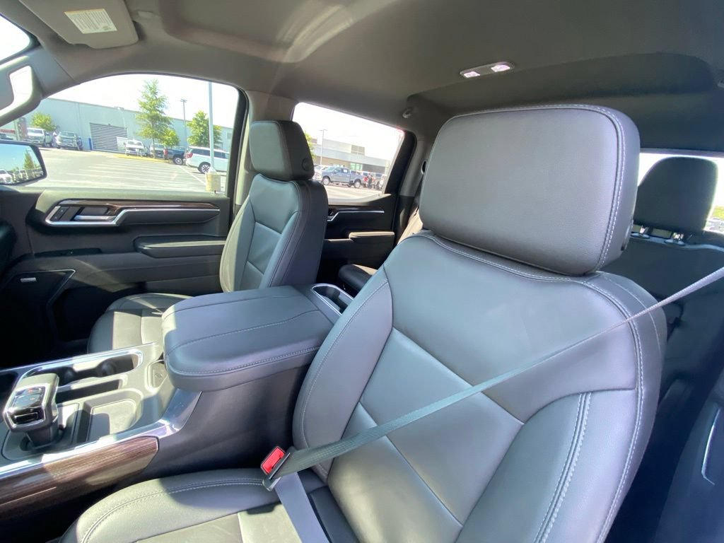 Used 2026 Chevrolet Silverado 1500 RST AWD/4WD image 20