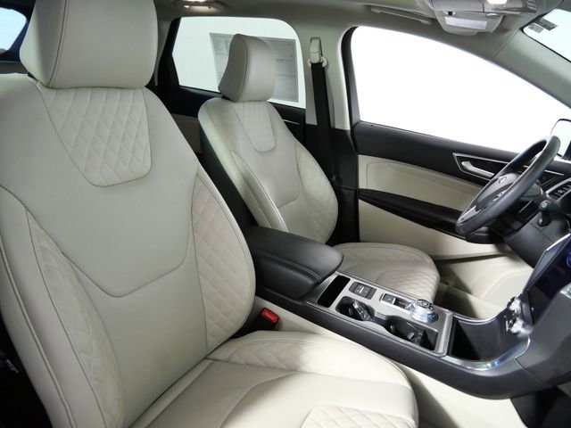 Certified 2024 Ford Edge Titanium w/ Titanium Elite Package image 11