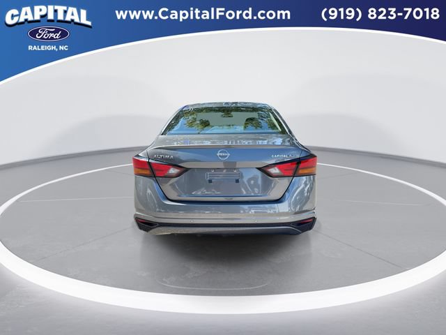 Used 2025 Nissan Altima 2.5 SV FWD image 7
