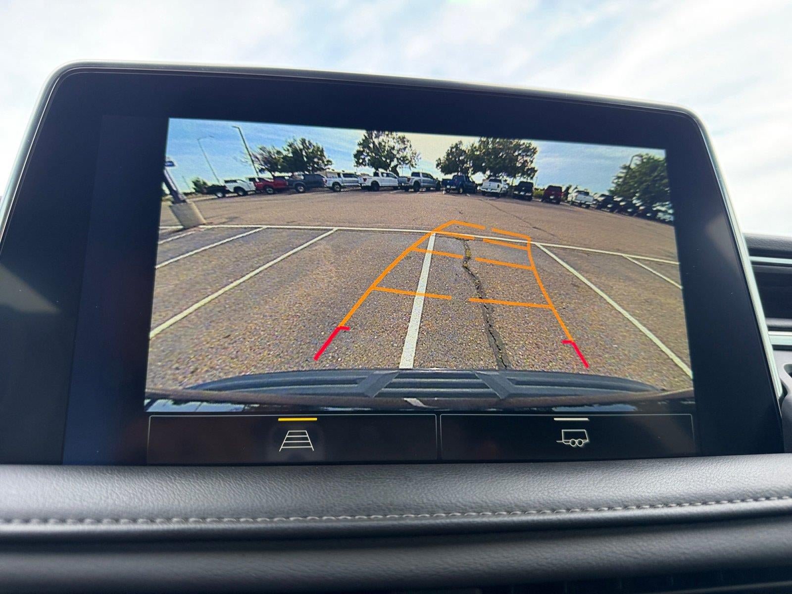 Used 2023 Chevrolet Tahoe Z71 AWD/4WD image 21