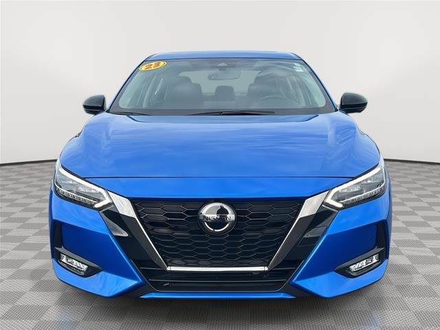 Used 2023 Nissan Sentra SR w/ SR Premium Package FWD image 2