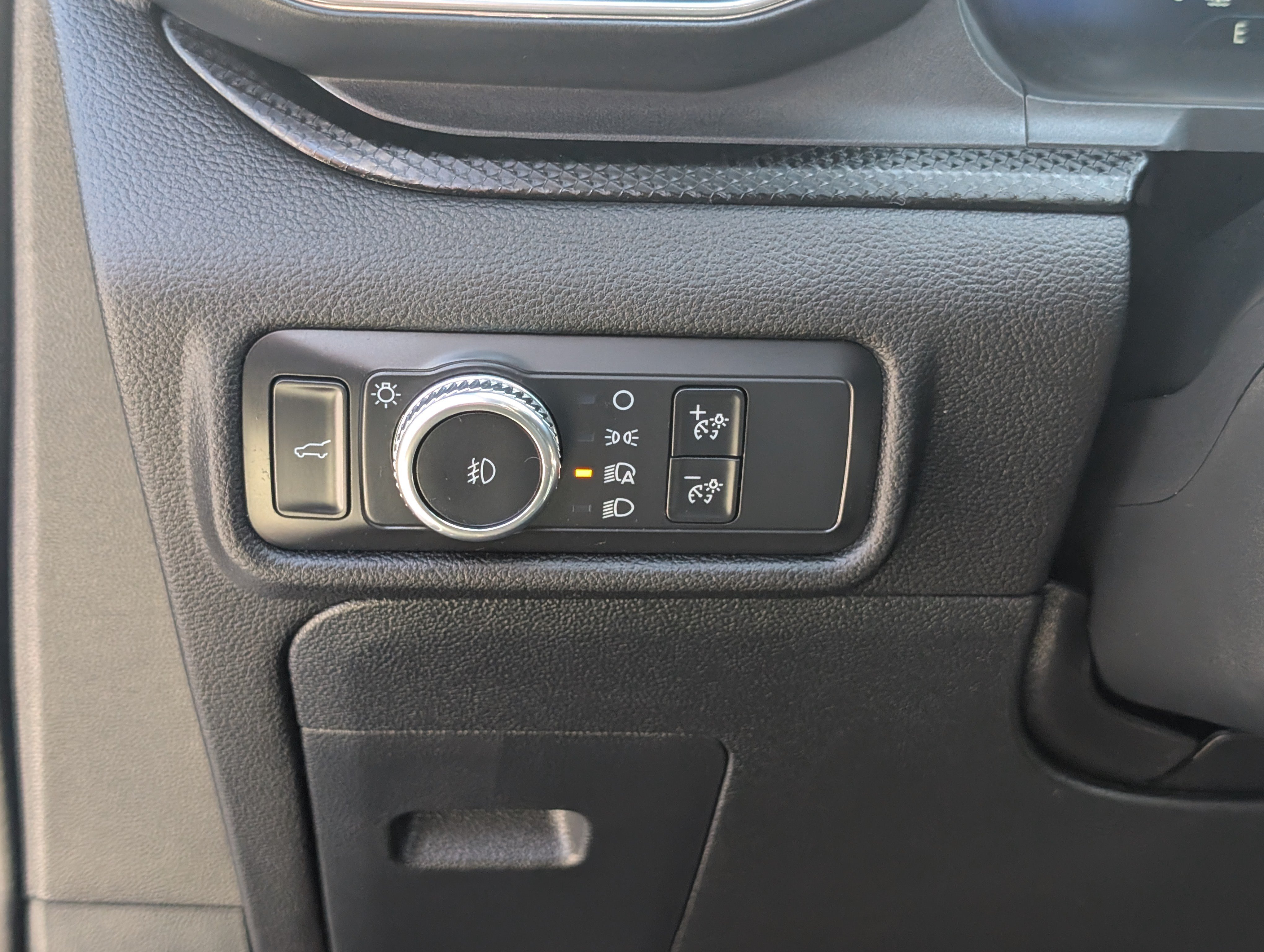 Certified 2021 Ford Explorer ST w/ Equipment Group 401A AWD/4WD image 27