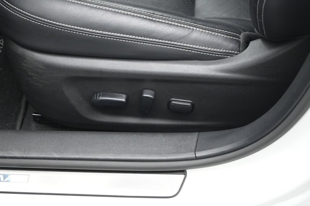 Used 2024 Nissan Altima 2.5 SL FWD image 10