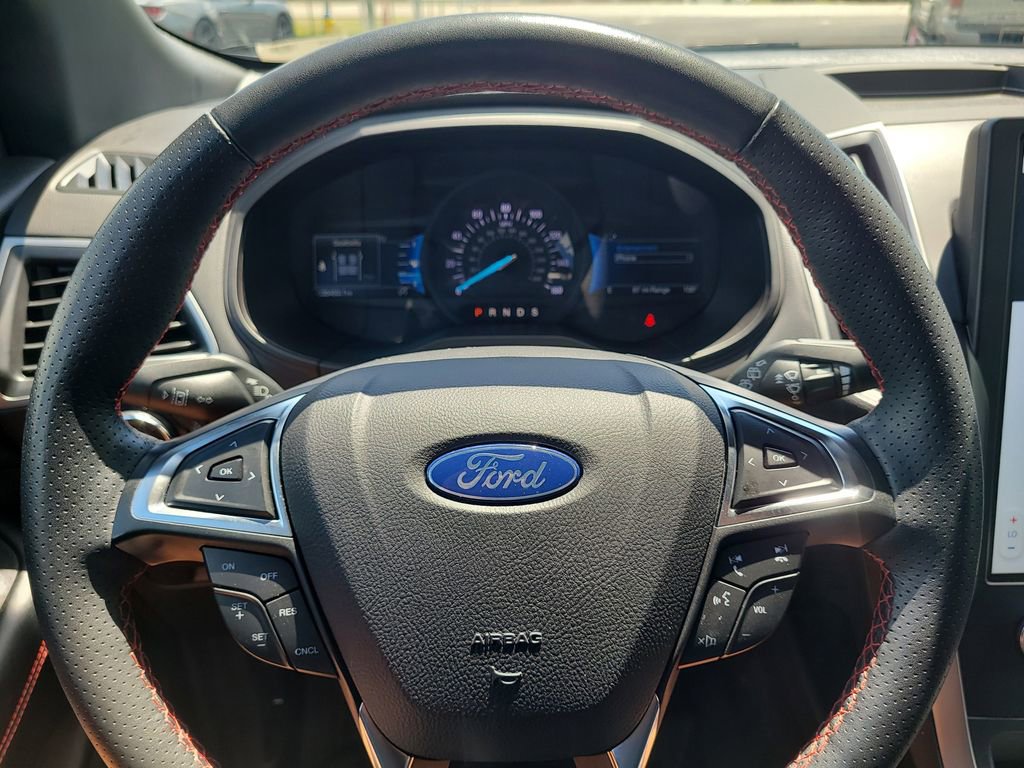 Certified 2024 Ford Edge ST-Line AWD/4WD image 26