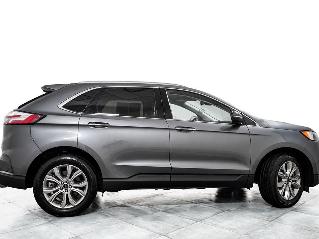 Certified 2023 Ford Edge Titanium AWD/4WD image 7
