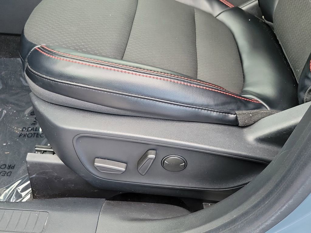 Certified 2024 Ford Escape ST-Line w/ Tech Pack #1 AWD/4WD image 9