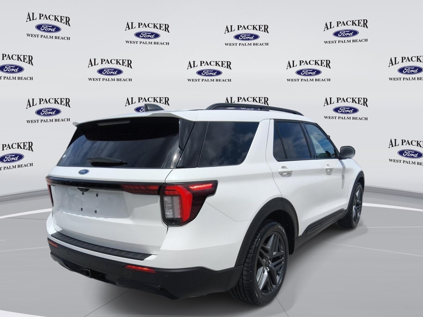 Certified 2025 Ford Explorer ST-Line w/ Premium Package RWD image 5