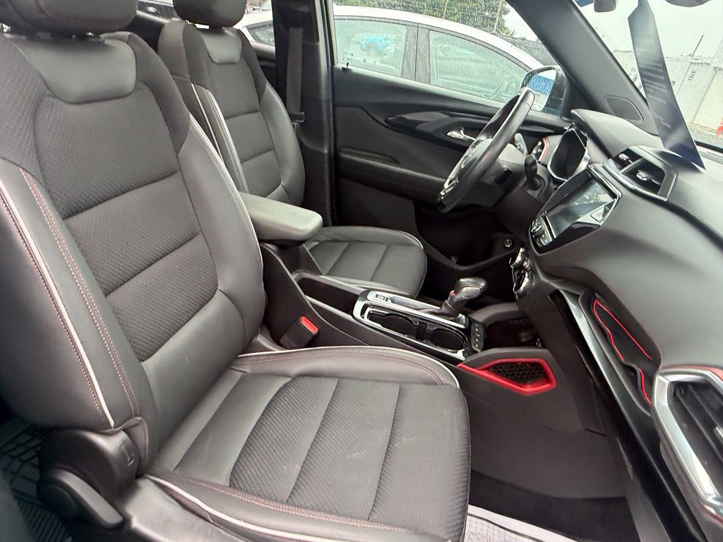 Used 2021 Chevrolet TrailBlazer RS w/ Sun and Liftgate Package AWD/4WD image 25