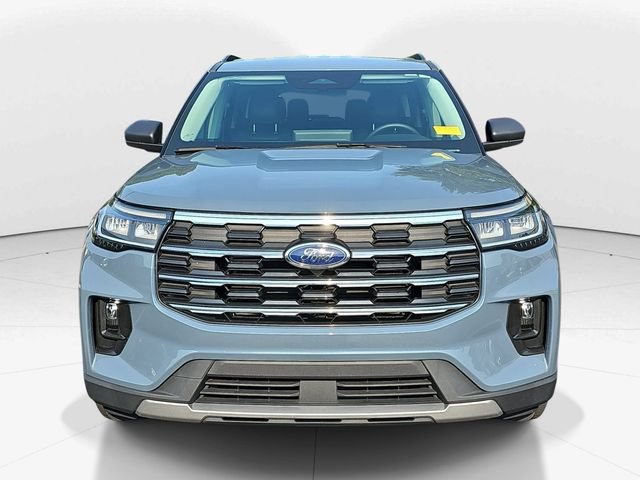 Certified 2025 Ford Explorer Active w/ Active Comfort Package RWD image 8