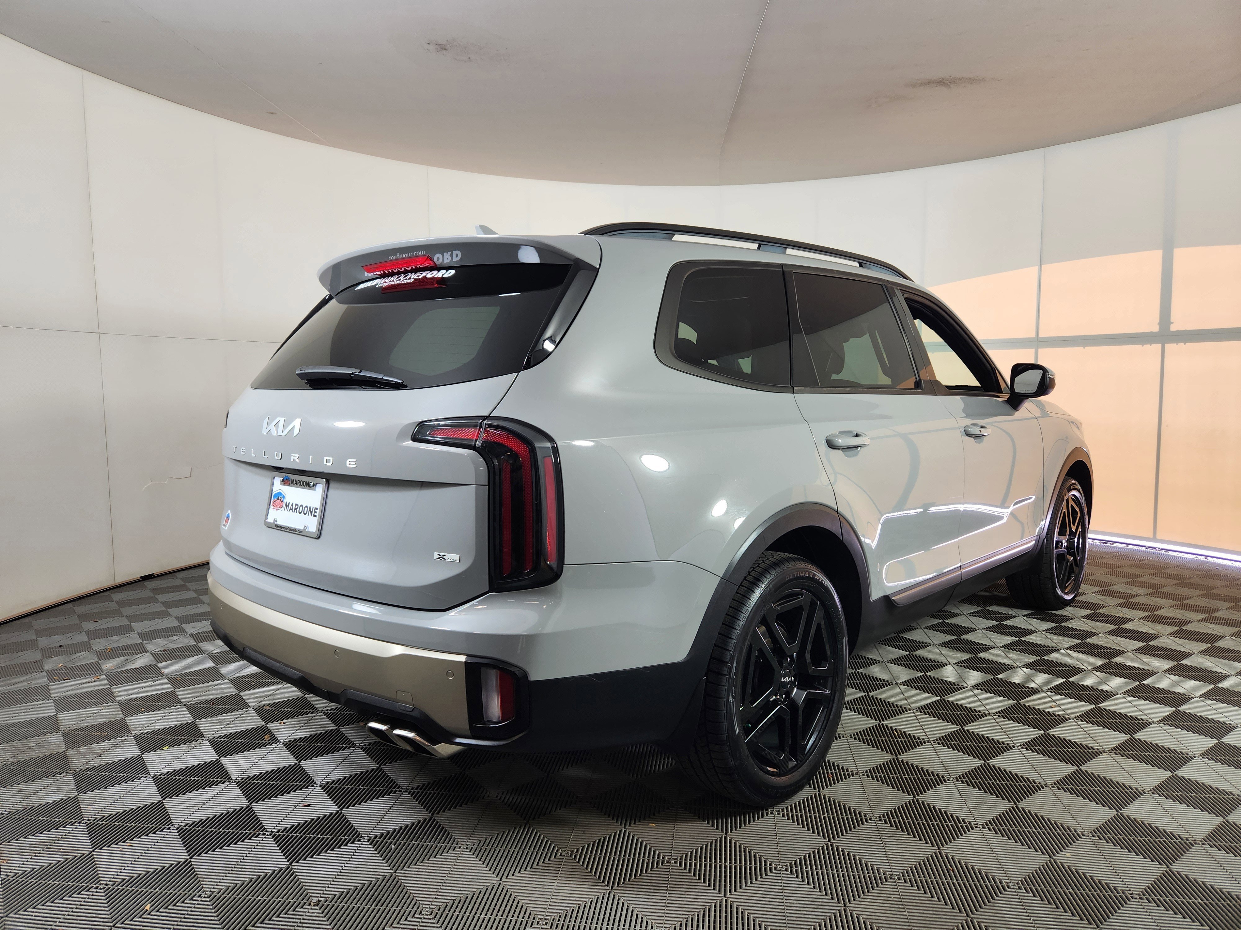 Used 2023 Kia Telluride EX X-Line image 5