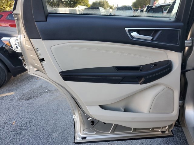 Certified 2018 Ford Edge Titanium image 12