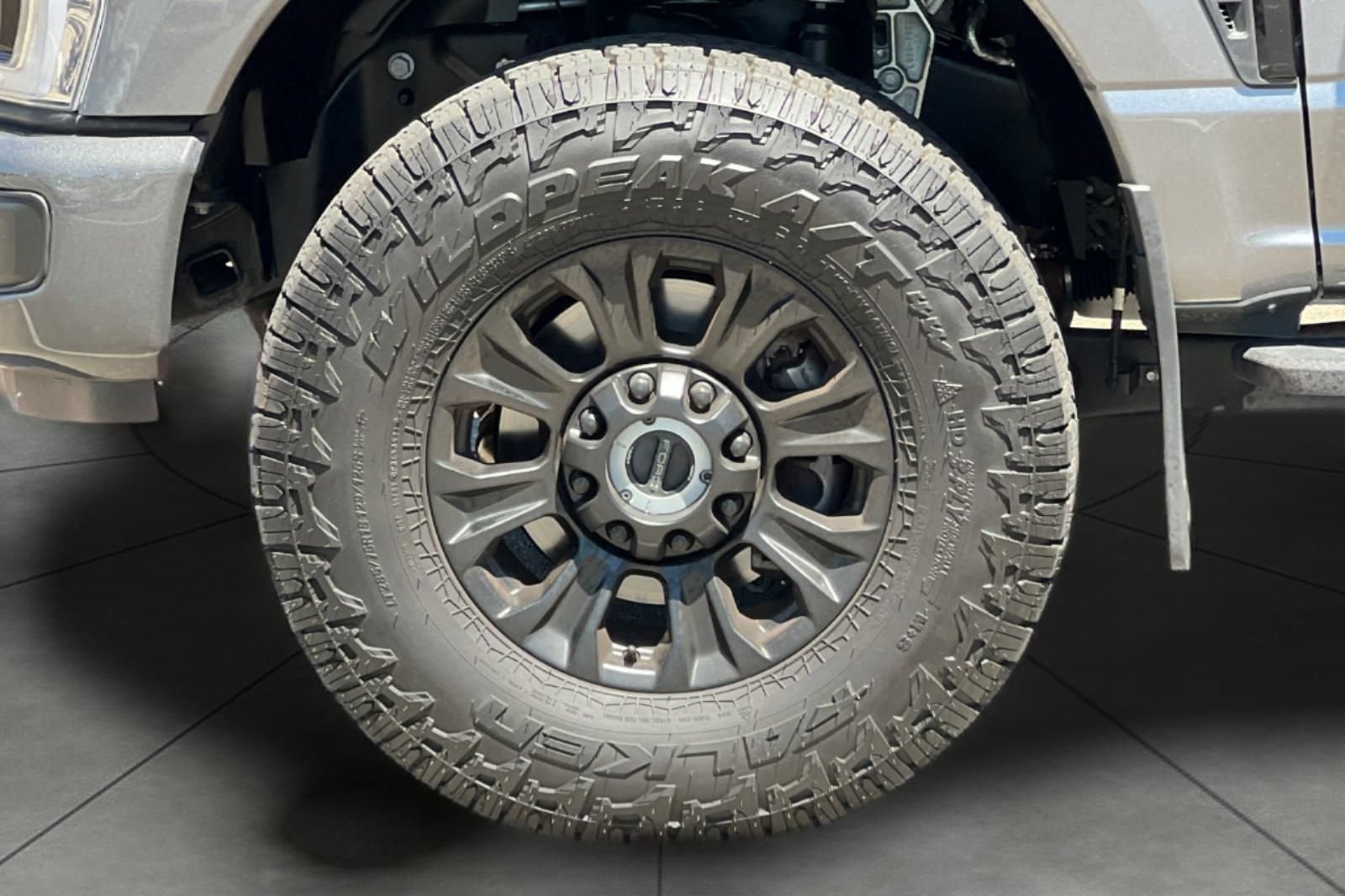 Certified 2025 Ford F250 Platinum w/ Tremor Off-Road Package AWD/4WD image 13