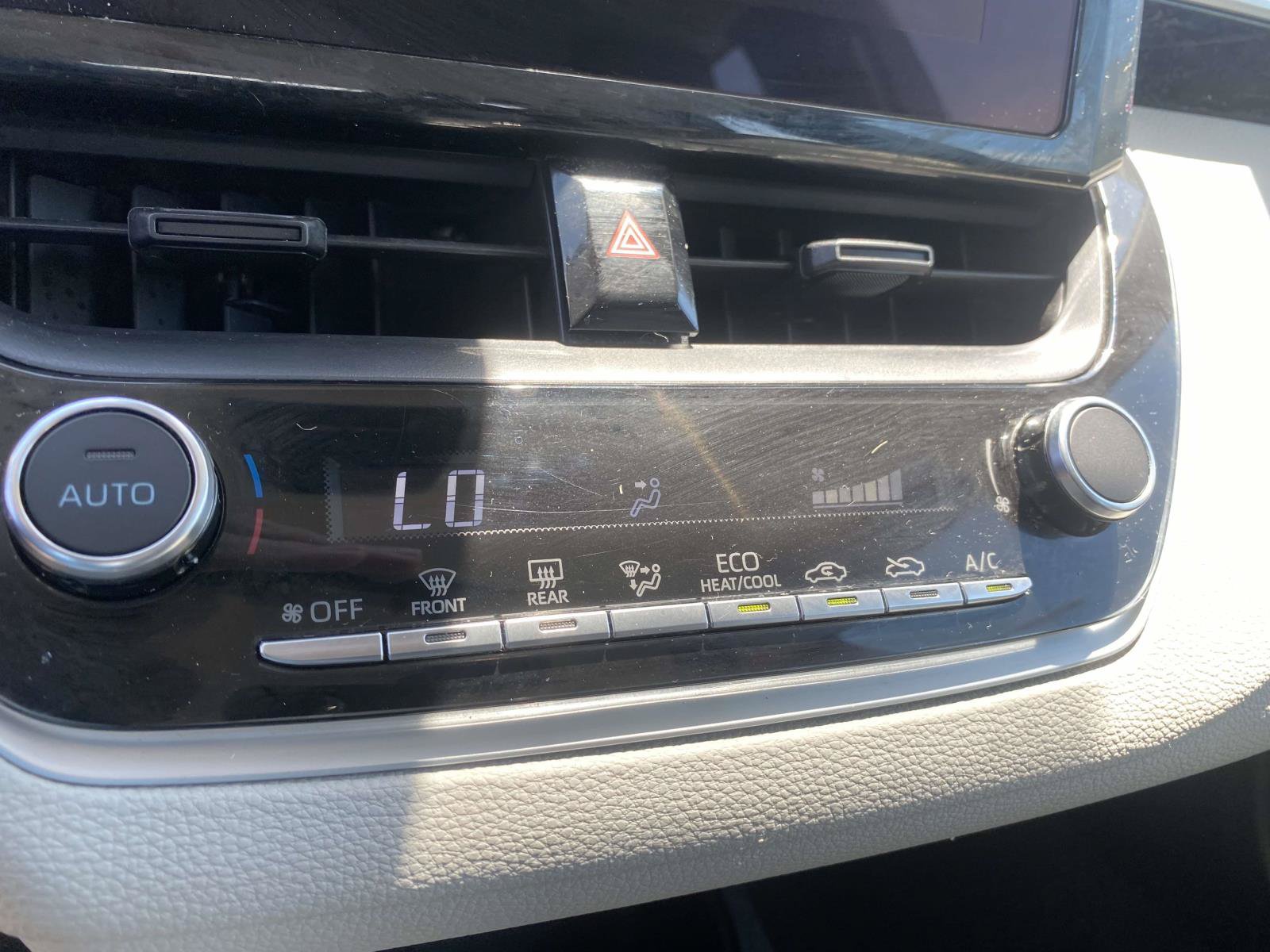 Used 2024 Toyota Corolla LE FWD image 26
