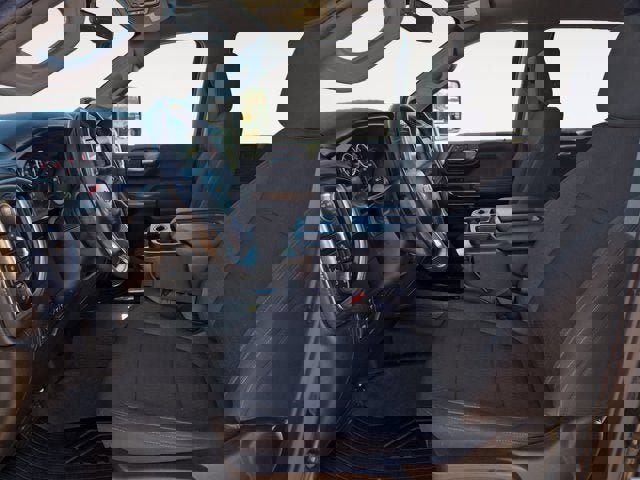 Used 2022 Chevrolet Silverado 2500 LT w/ Convenience Package image 9