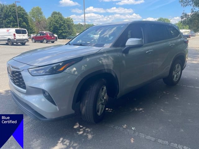 Used 2024 Toyota Highlander LE