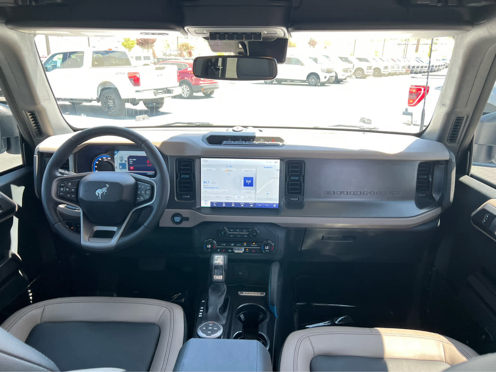 Certified 2024 Ford Bronco Wildtrak AWD/4WD image 24