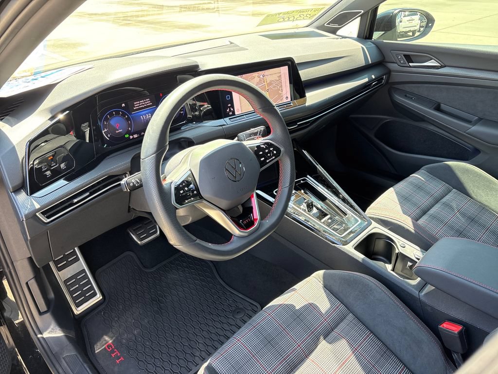 Used 2024 Volkswagen GTI SE FWD image 6