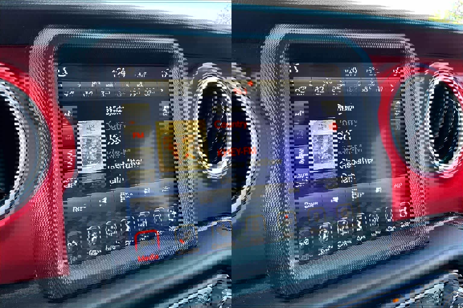 Used 2023 Jeep Gladiator Rubicon w/ Cold Weather Group AWD/4WD image 30